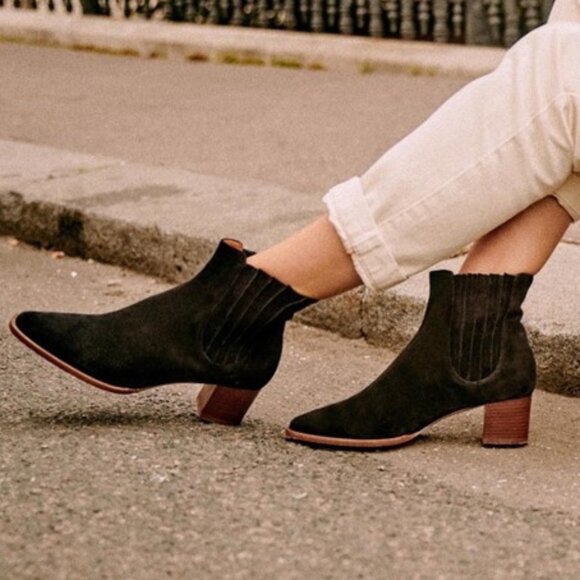 Sezane JULES Black Suede Medium Heel Chelsea Boots Size 40 - Picture 1 of 7